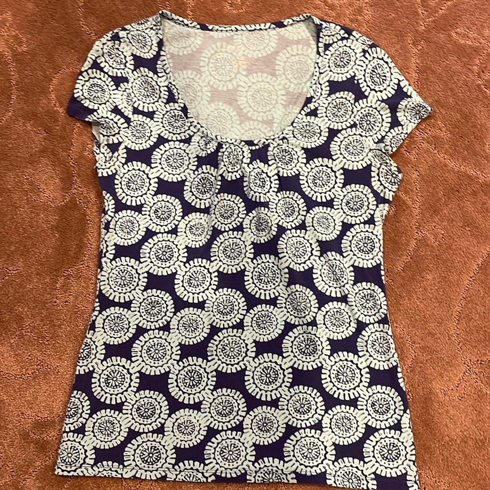 Merona navy with light blue short sleeve top, women’s size M